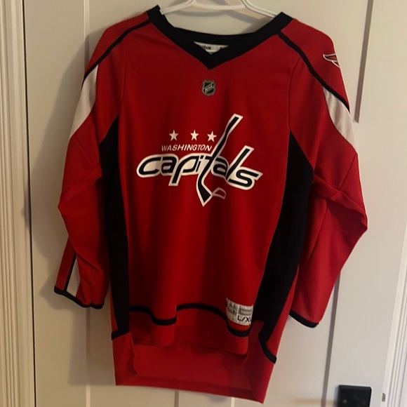 Washington Capitals jersey - Picture 1 of 3
